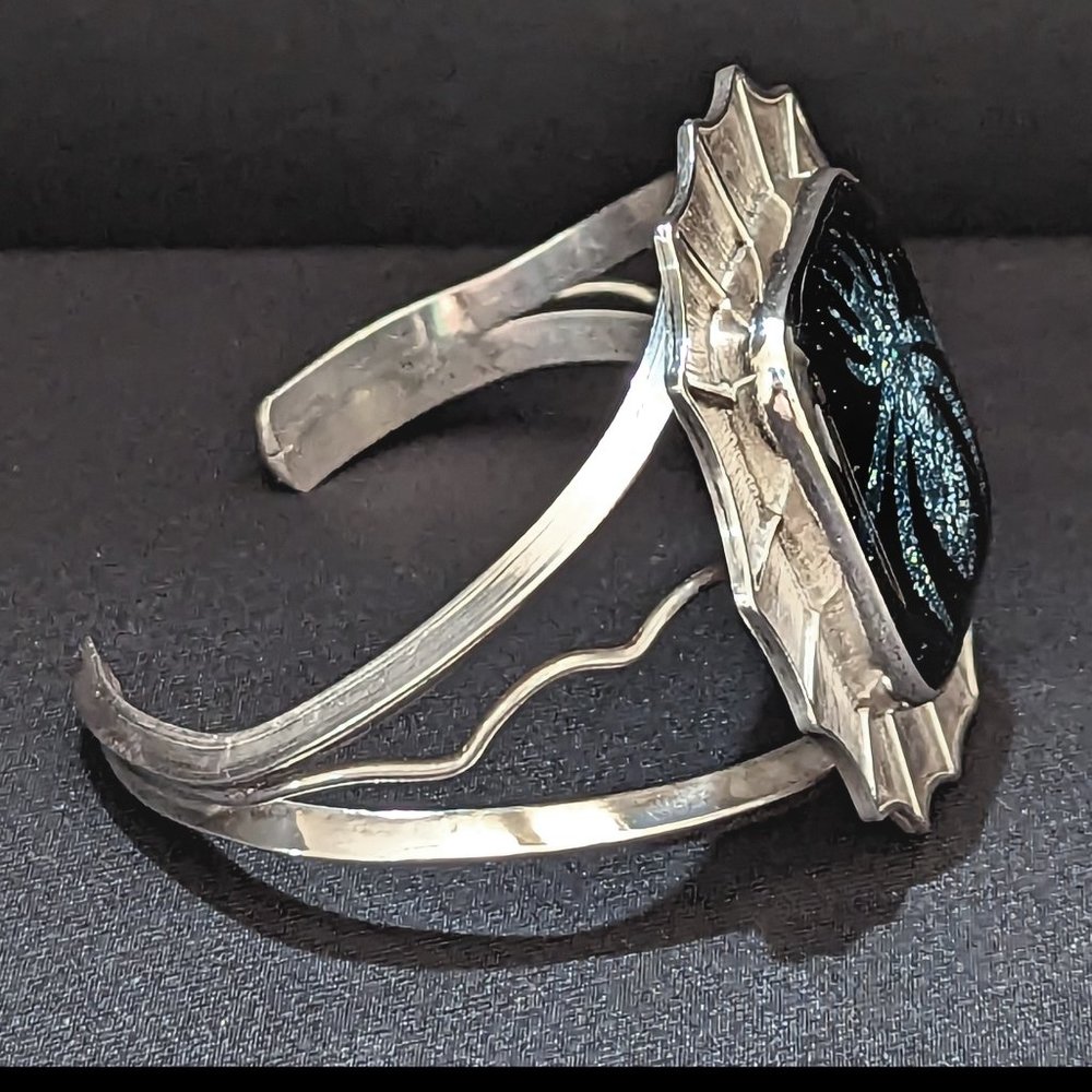 Large MAJESTIC Silver & Black Spider HALLOWEEN Sterling Silver Dichroic Bracelet - Picture 8 of 13